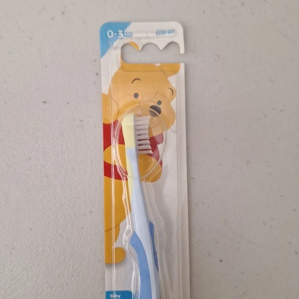 Oral B Battery Toothbrush Disney Toy Story & Oral B Manual Pooh Toothbrush NEW